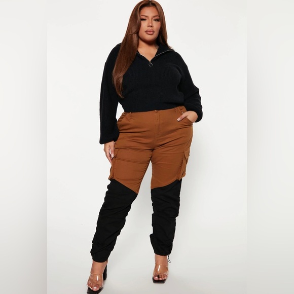 She’s In Charge Colorblock Cargo Pant- Cognac - Picture 2 of 3